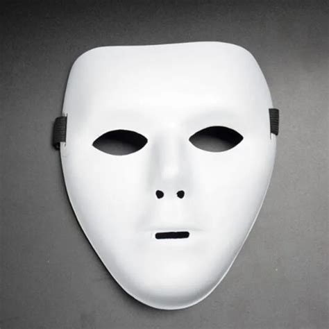 white scary mask